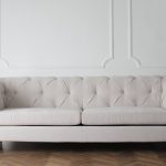 canapé en cuir beige
