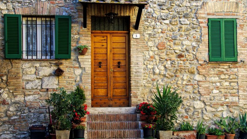 Les étapes clés pour la construction d'une maison traditionnelle