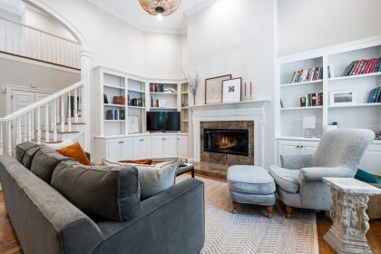 Les avantages de la décoration murale en bois pour votre intérieur