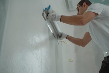 le Guide pratique pour réparer un trou dans le mur