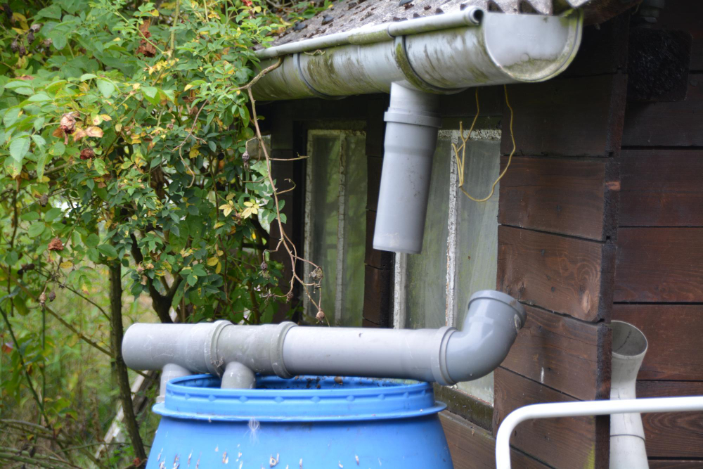 conseils pour éviter les problèmes d'évacuation des eaux pluviales dans une maison individuelle 