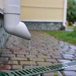 éviter les problèmes d'évacuation des eaux pluviales dans une maison individuelle