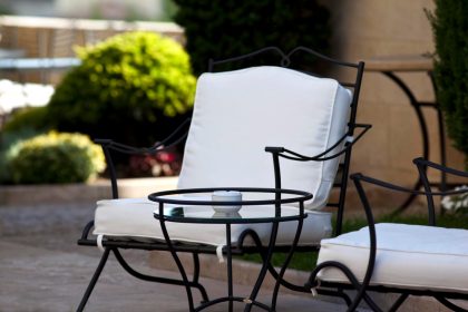 Guide pratique pour sélectionner la teinte parfaite de votre fauteuil de jardin