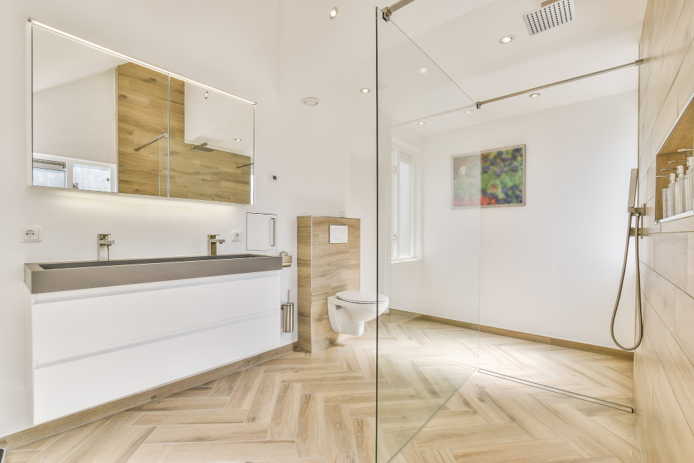  un modèle moderne et fonctionnel du Meuble de salle de bain blanc laqué